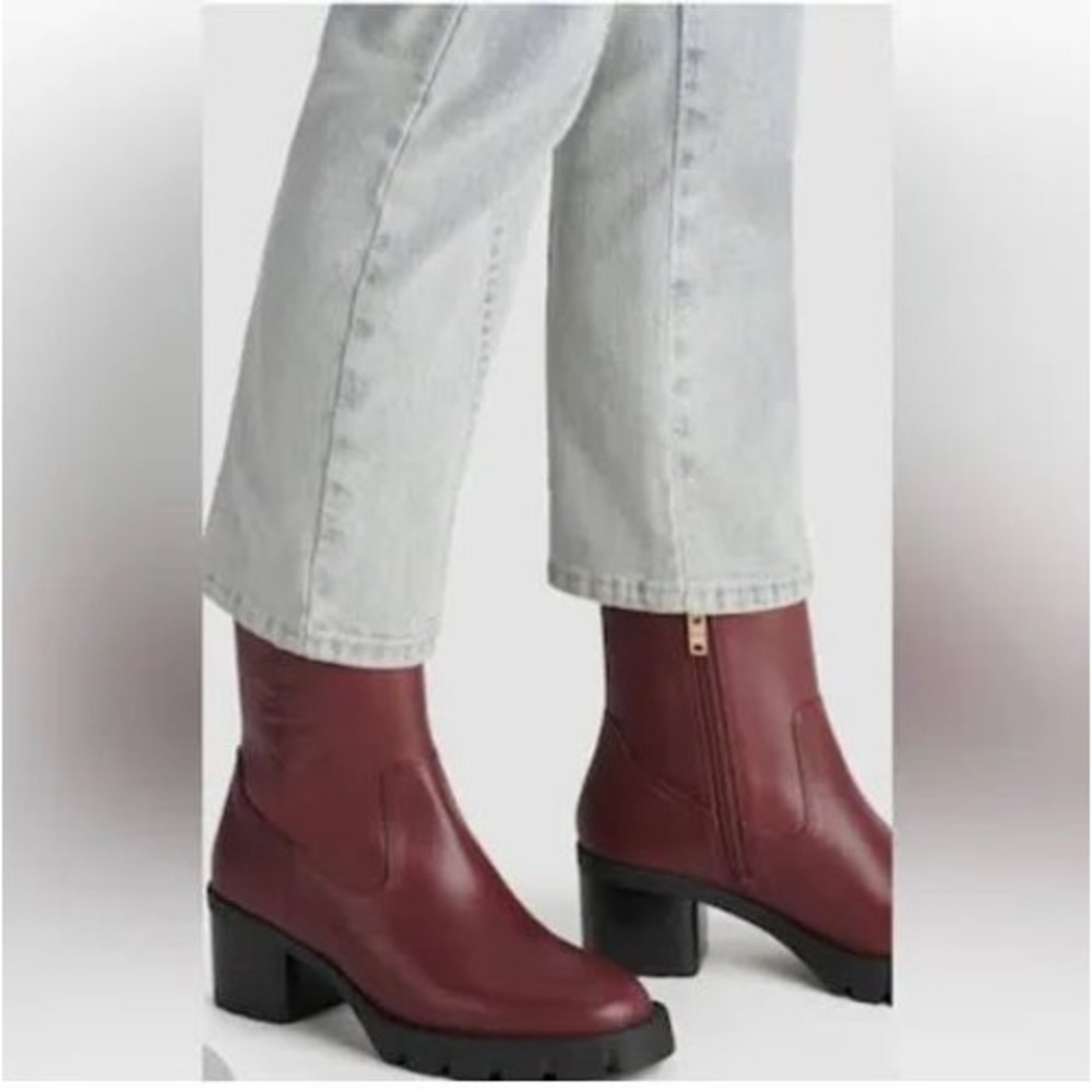 Coach Corinna Bootie Wine CC77  Lug‎ Sole Bootie Size 10